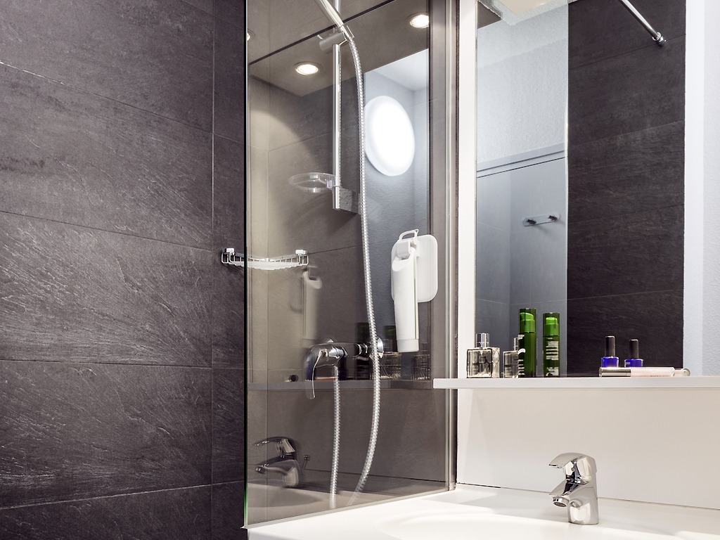 Ibis Styles Meaux Centre - Salle de bain