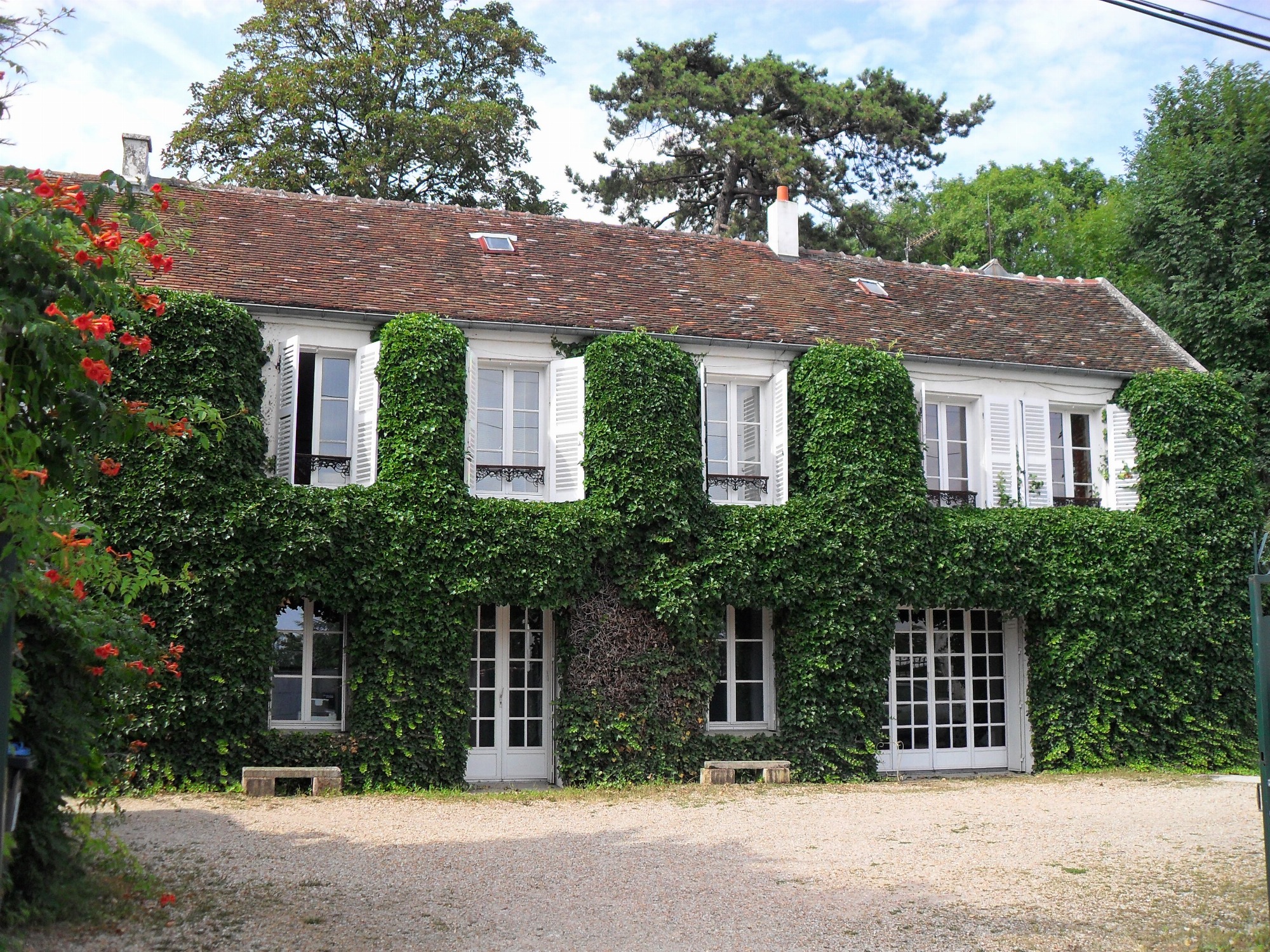 Façade