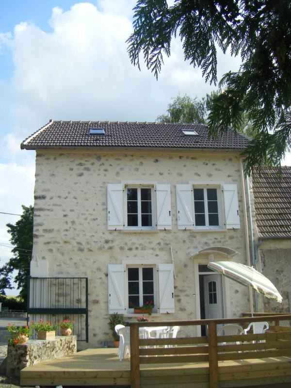 la maison vue de l'extérieur