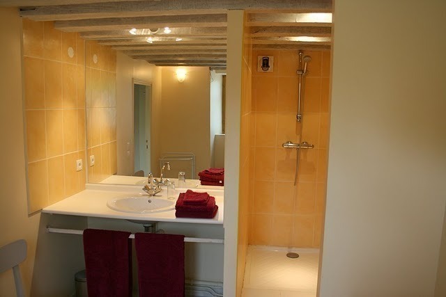 SALLE DE BAIN, DOUCHE