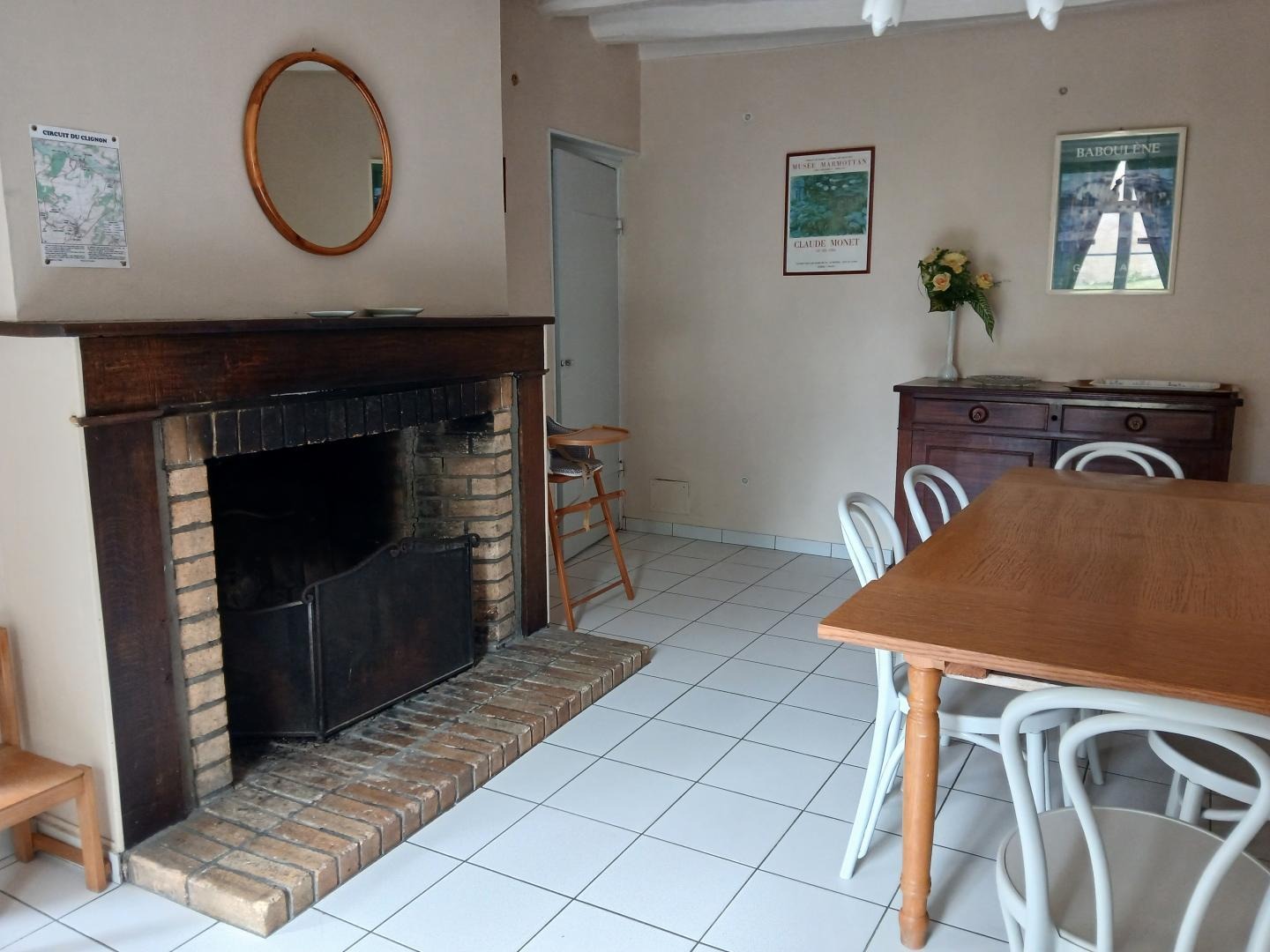 salle à manger (cheminée non utilisable)