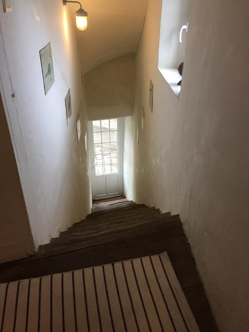 Escalier menant au gîte.