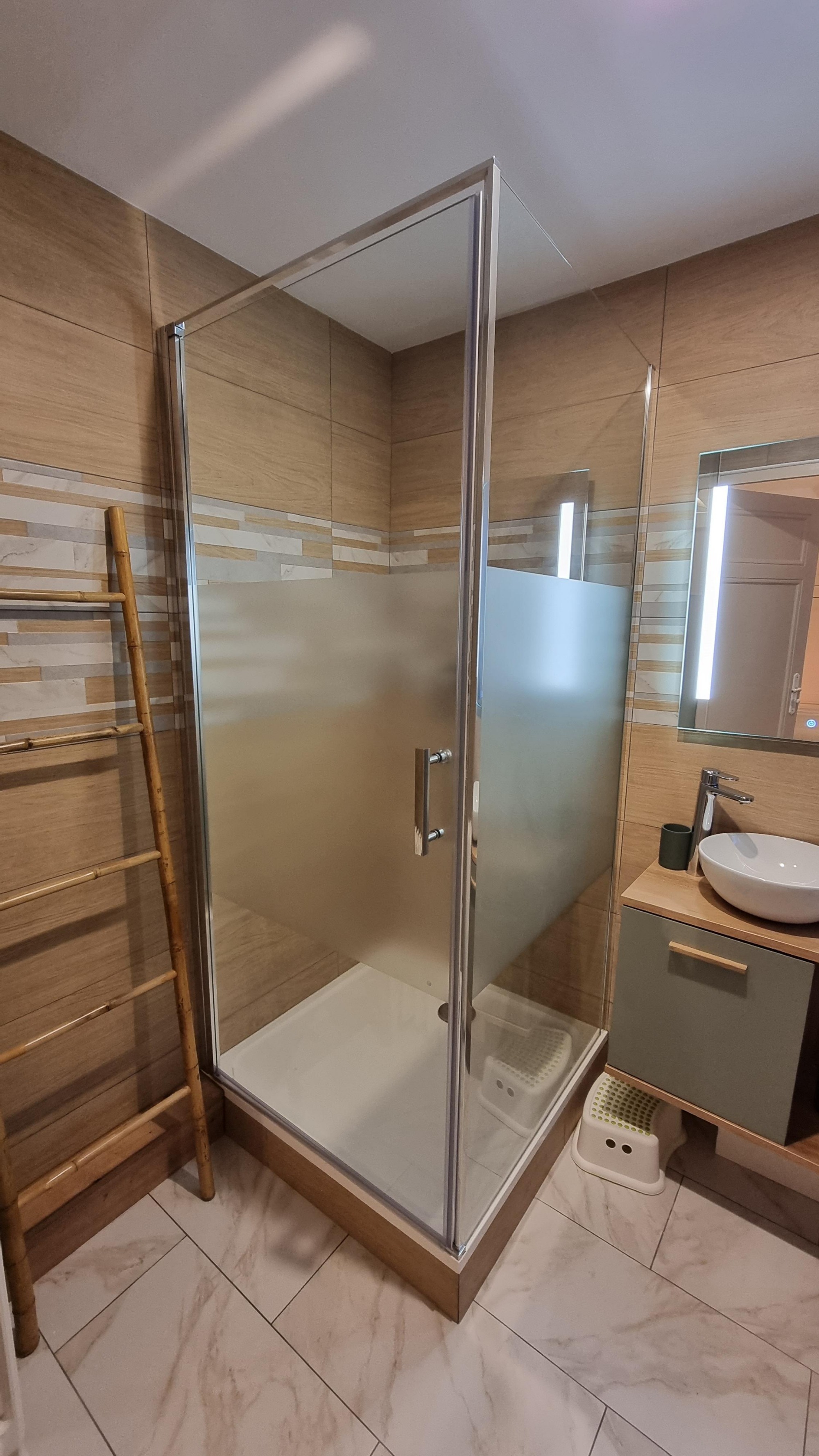 Salle de douche 1er étage