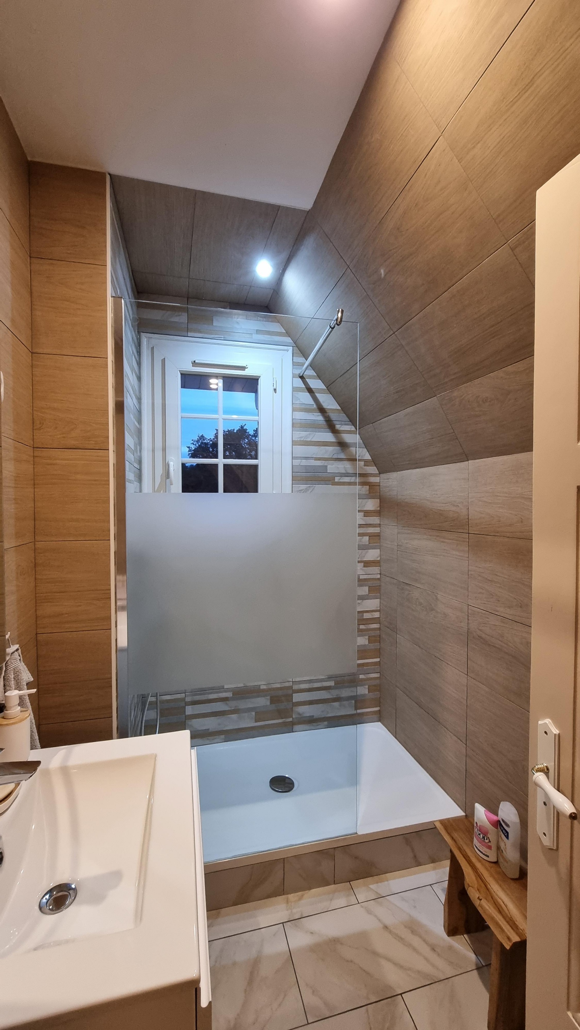 Salle de douche 2eme étage