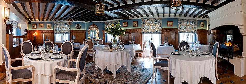 Le Gonfalon - salon cheminée