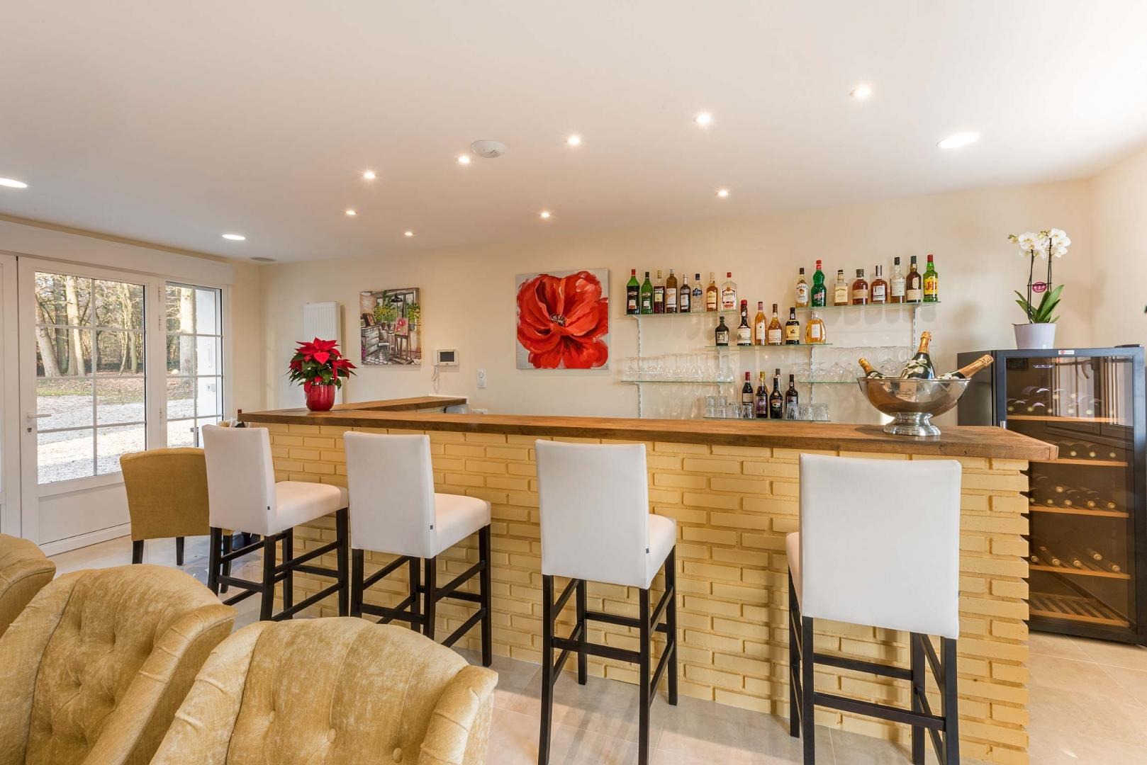 lounge bar disponible pour apéritif du soir